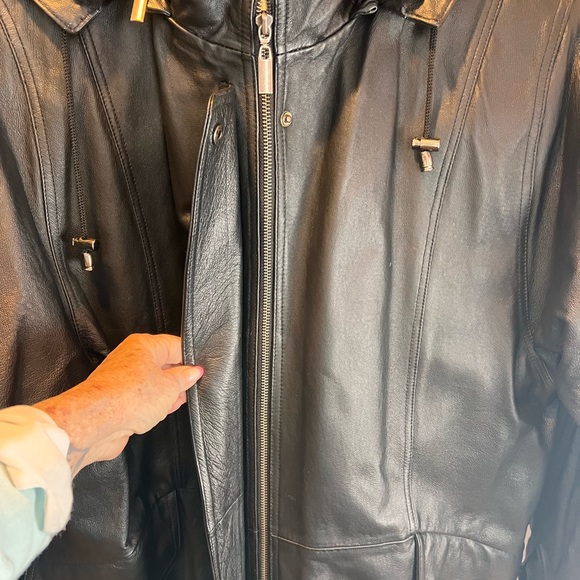 Like New Woman’s Genuine Leather Hooded Winter Jacket - Picture 4 of 11